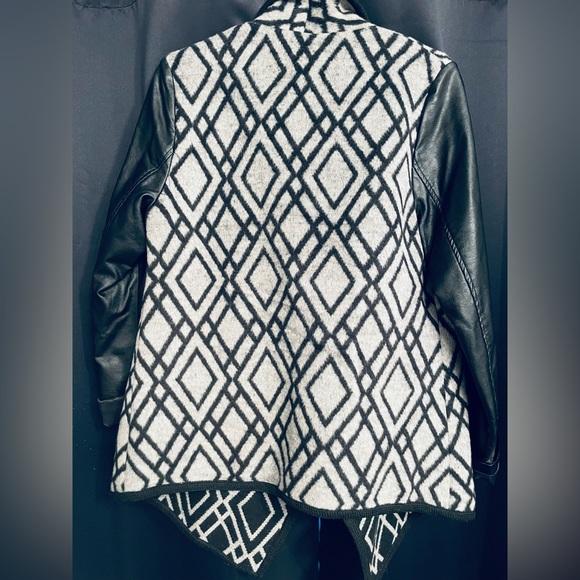 Pink martini wool and vegan leather blazer - Picture 2 of 5